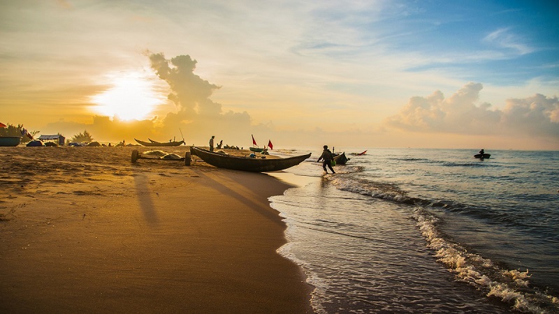 Biển hồ tràm buổi chiều tà