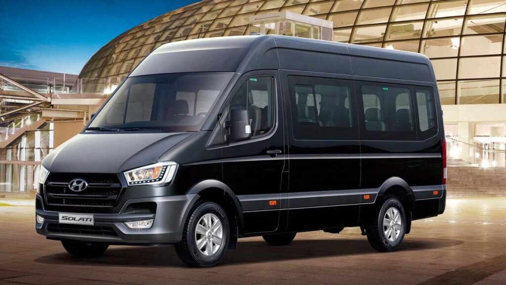 Bật mí những Ưu điểm siêu việt khi đặt xe 18 chỗ tại Huy Đạt